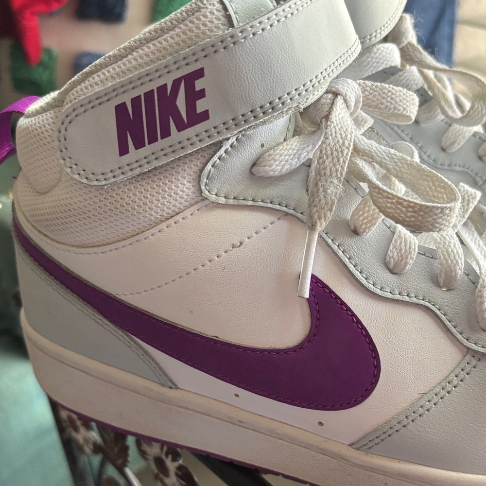 Nike White & Purple Mid-Top Sneakers for Big Girls size 7Y - Picture 4 of 7